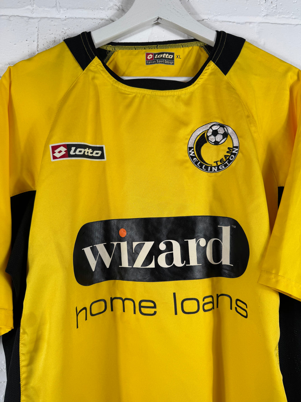 2004 / 05 Team Wellington FC Home Lotto XL Football Shirt