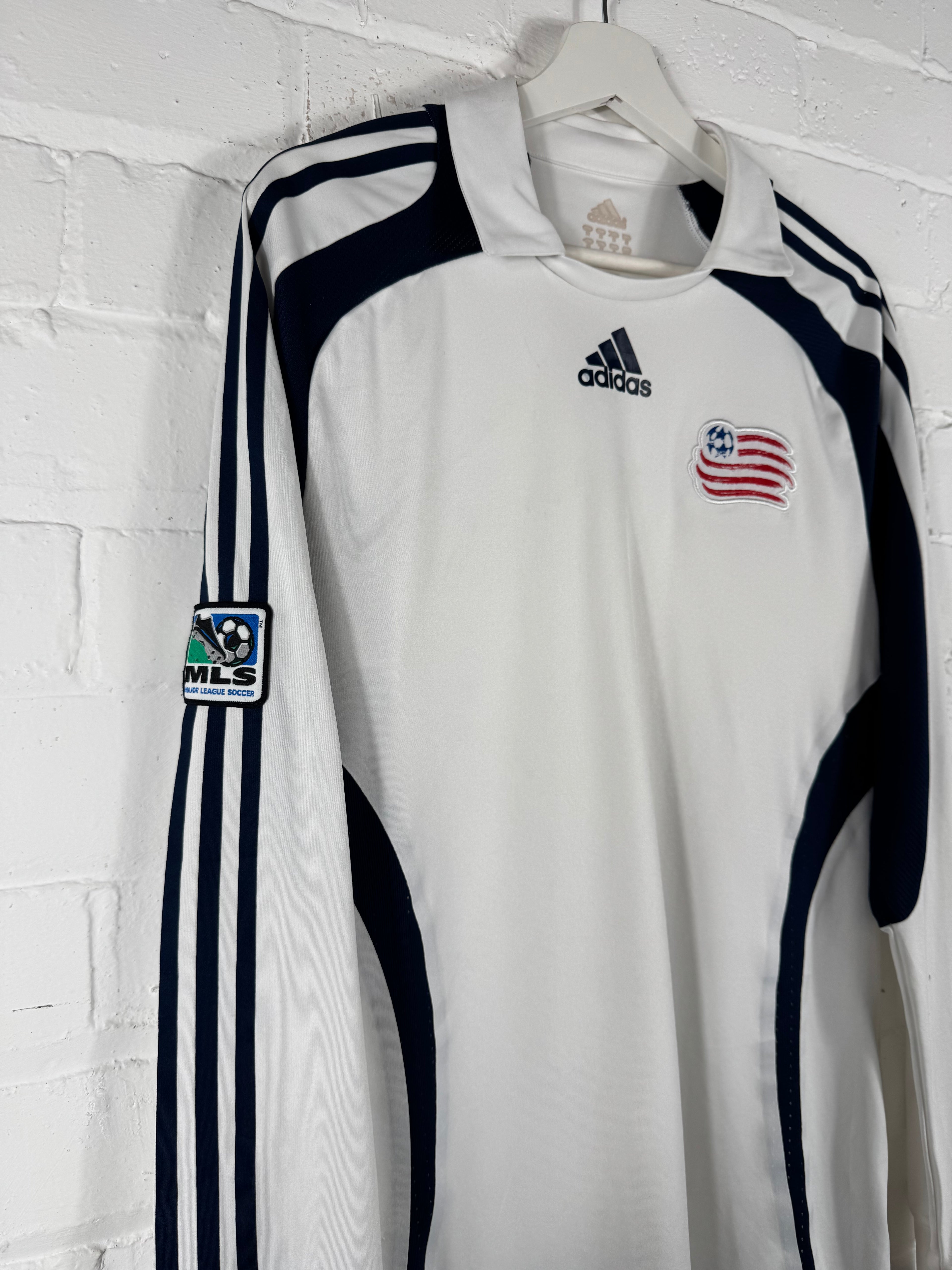 2008 / 09 New England Revolution Away Adidas Medium Football Shirt Long Sleeve Player Spec