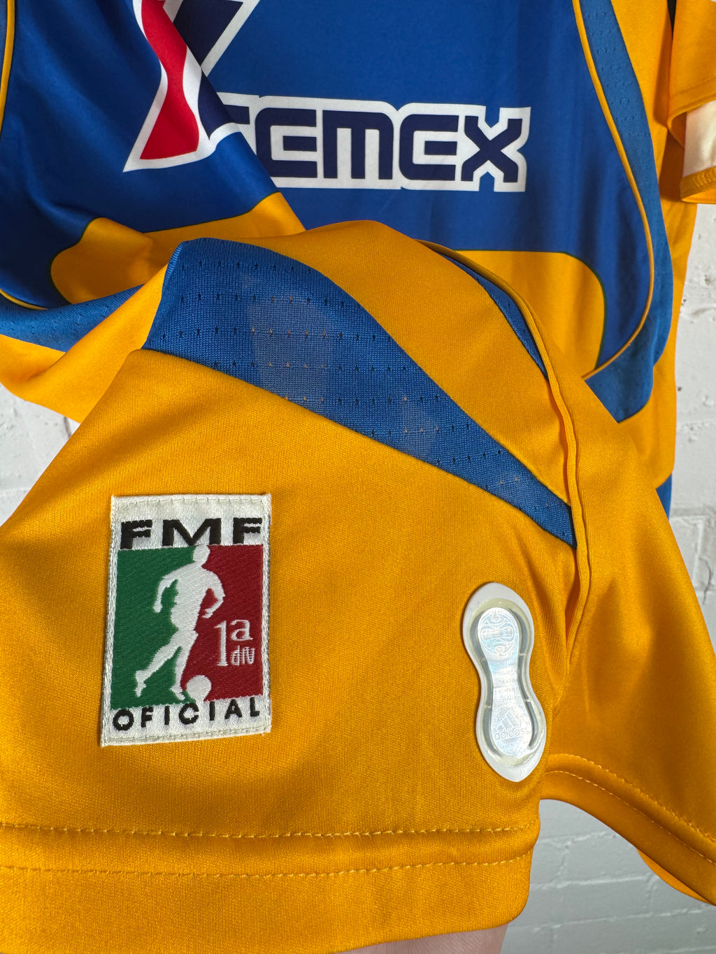 2007 / 08 Tigres UANL Home Adidas Medium Football Shirt Molina 43 Player Spec