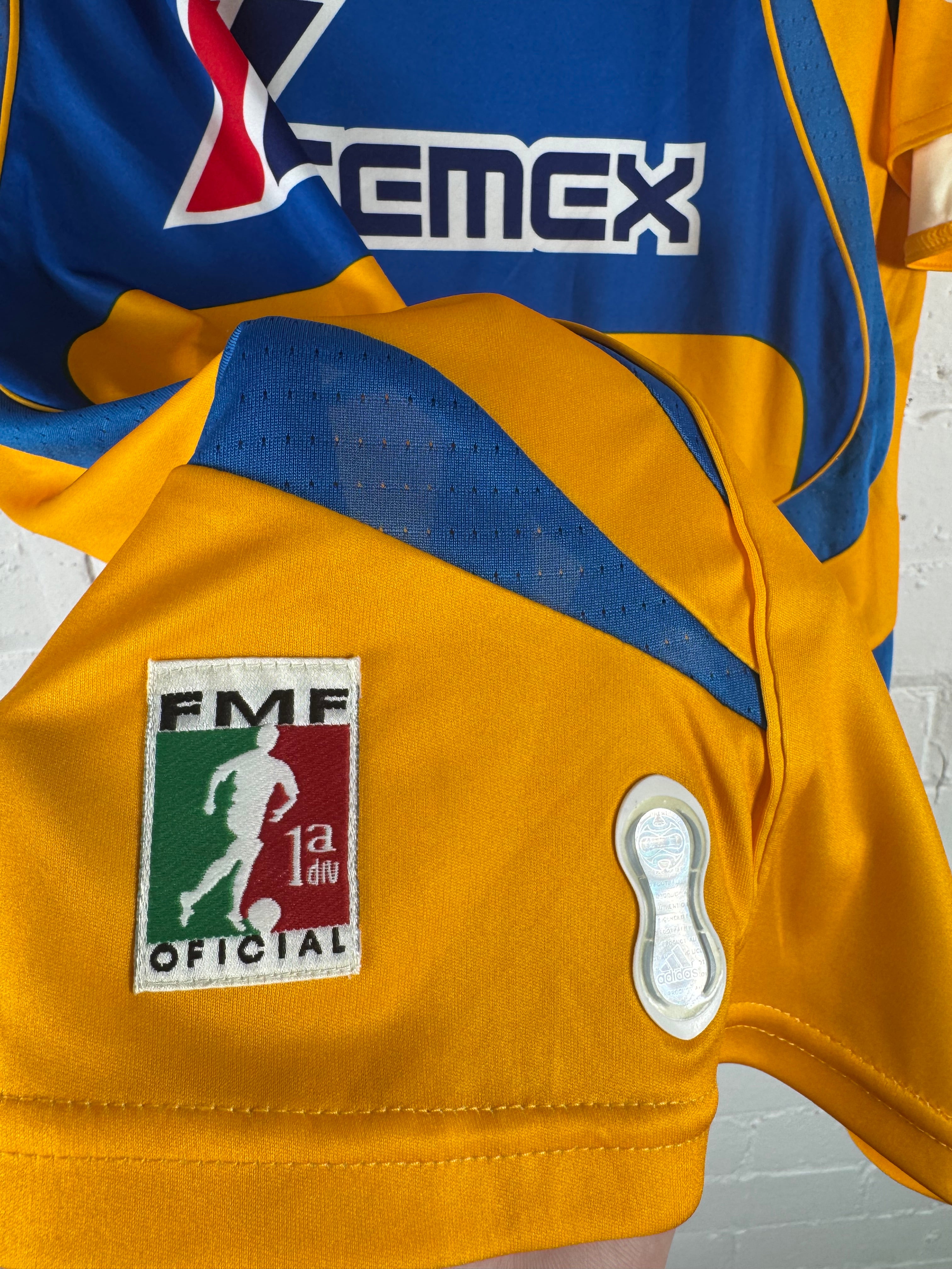 2007 / 08 Tigres UANL Home Adidas Medium Football Shirt Molina 43 Player Spec
