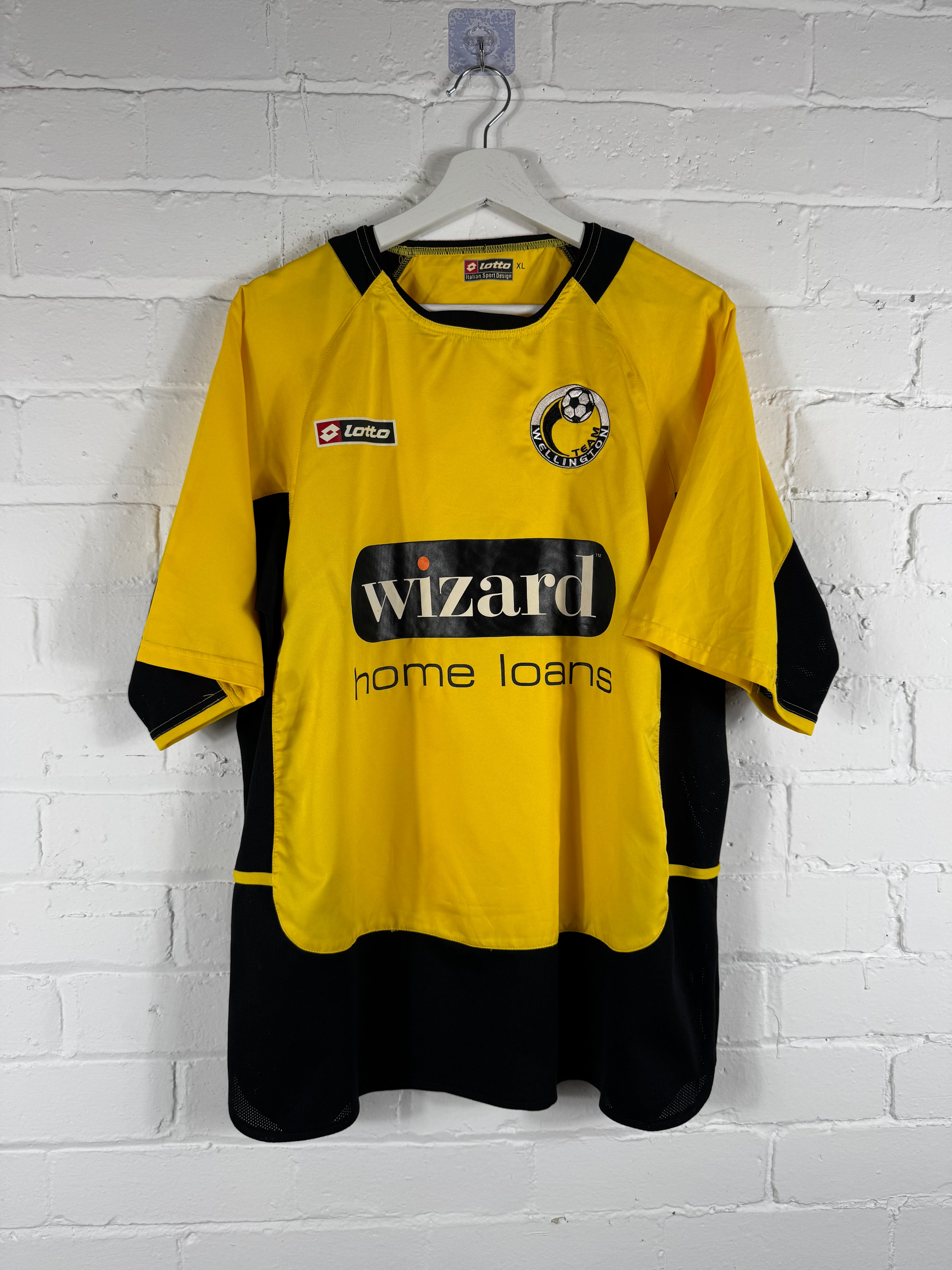 2004 / 05 Team Wellington FC Home Lotto XL Football Shirt