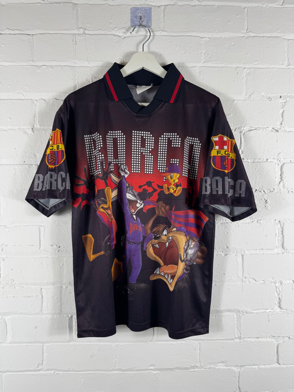 1998 FC Barcelona Looney Tunes football shirt medium