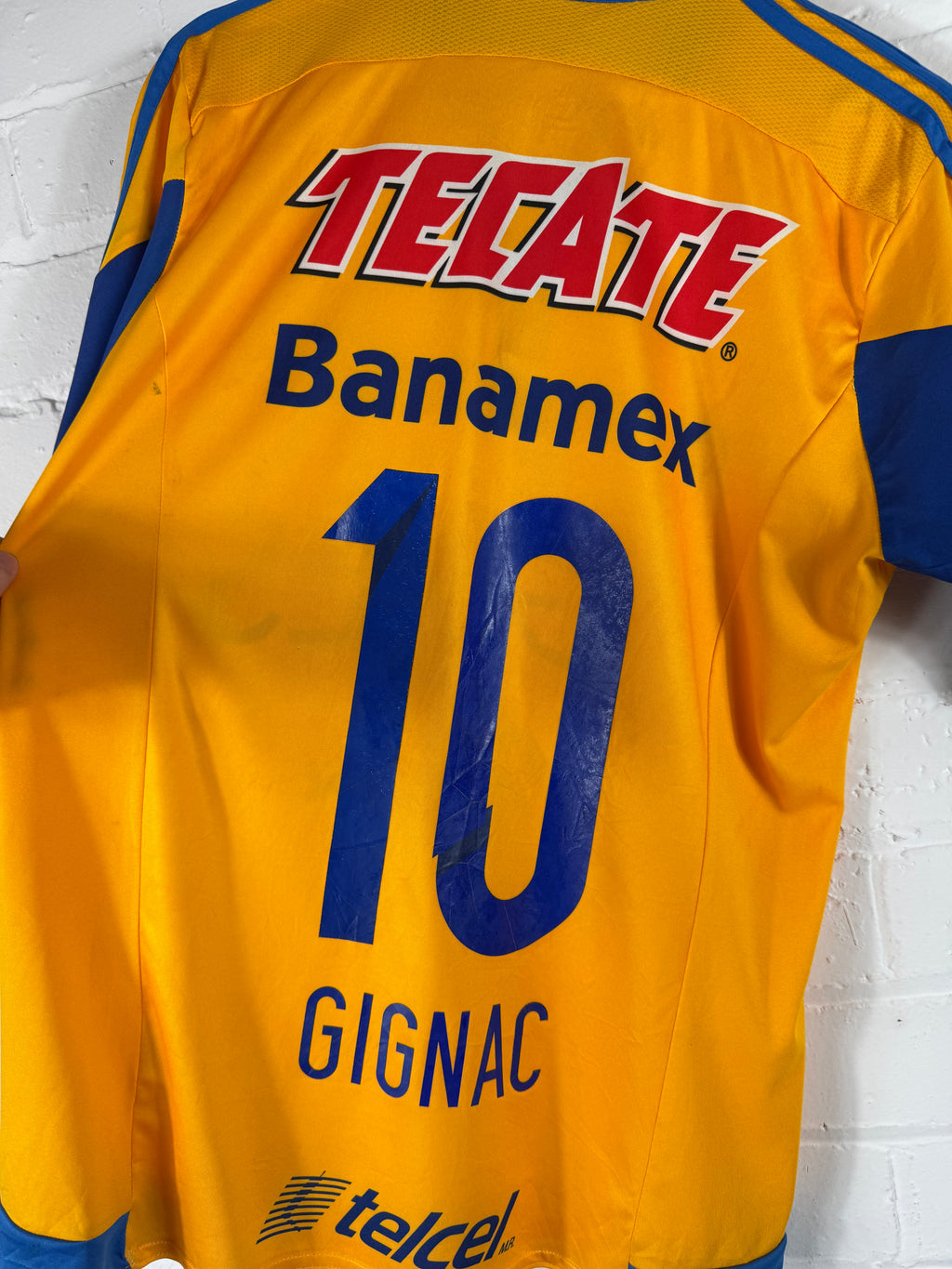 2015 / 16 Tigres UANL Home Adidas Small Football Shirt Gignac 10