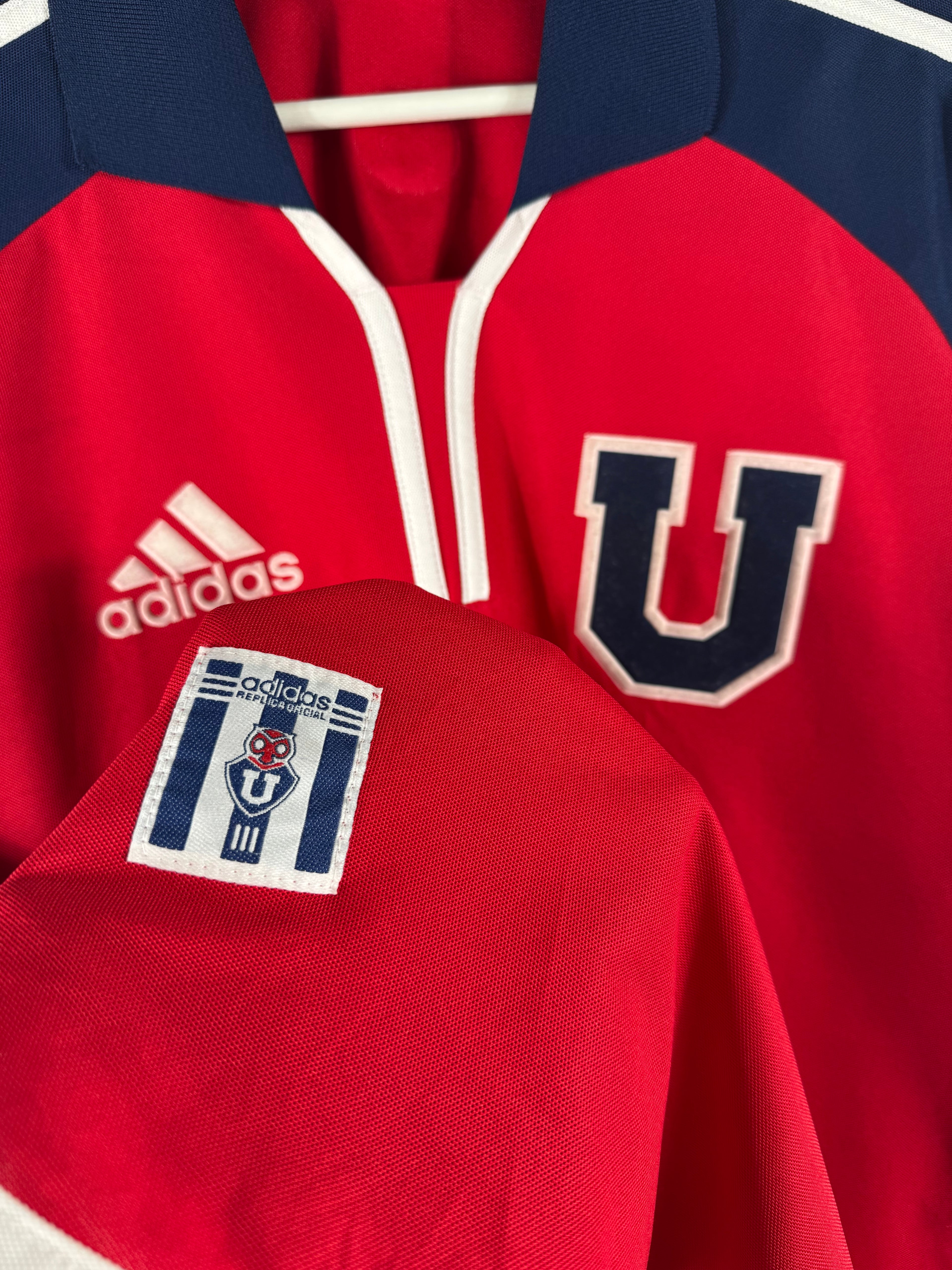 2001 / 02 Universidad De Chile Away Adidas Large Football Shirt