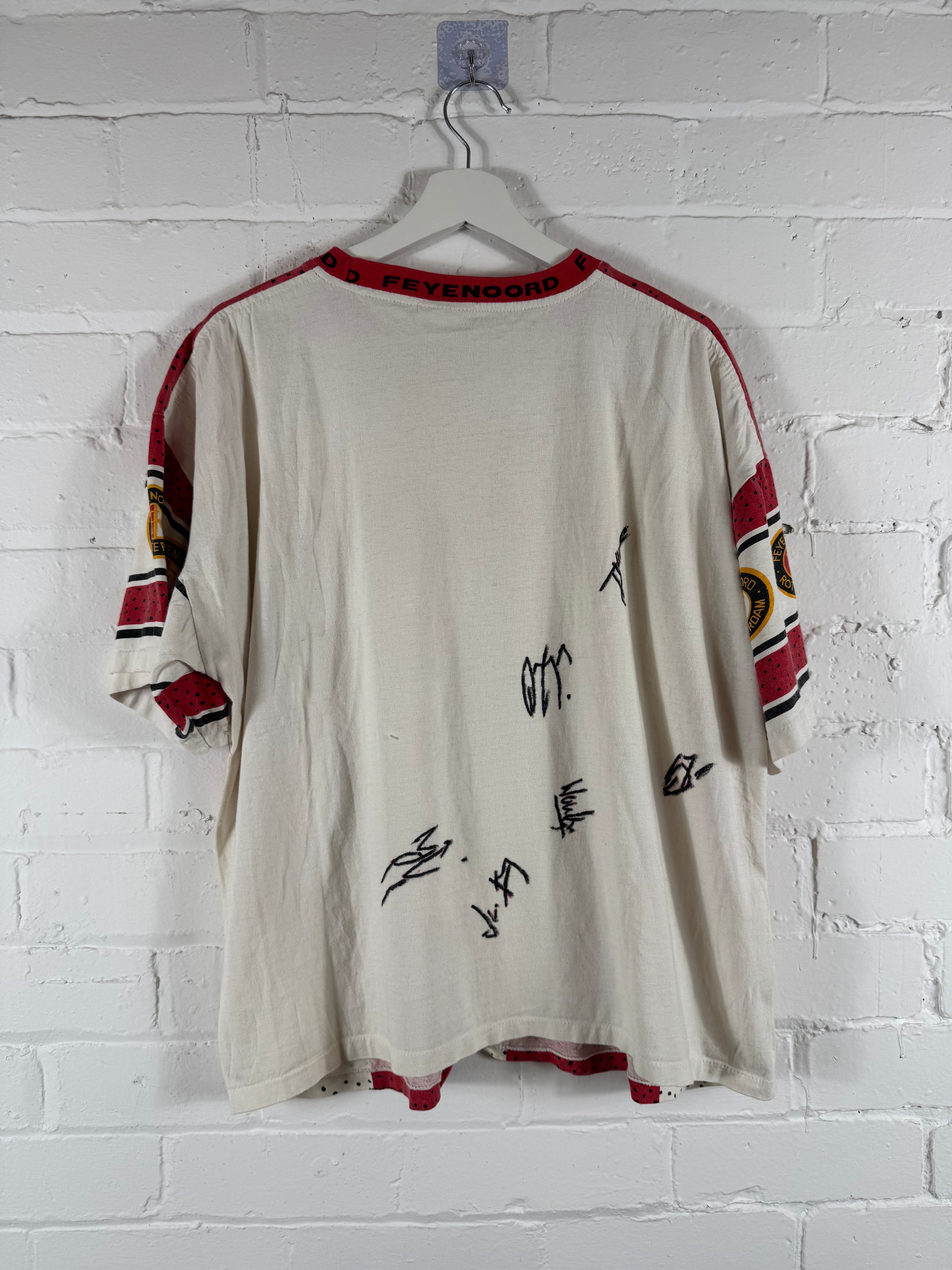 90s Feyenoord football t shirt medium signed