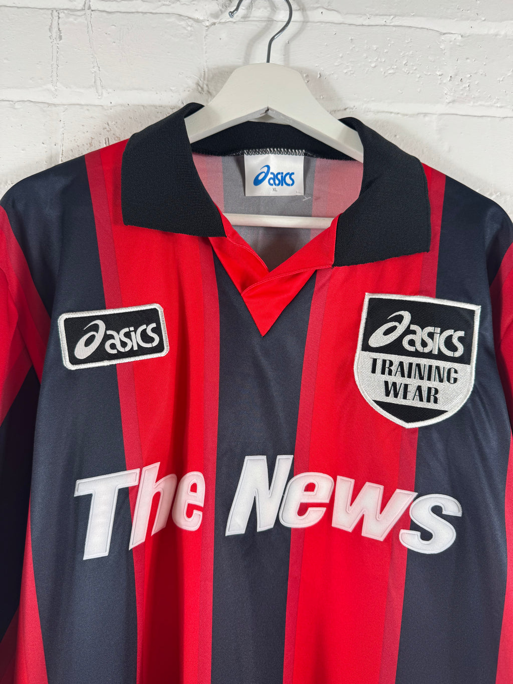 1995 - 96 Portsmouth FC training football shirt ASICS XL