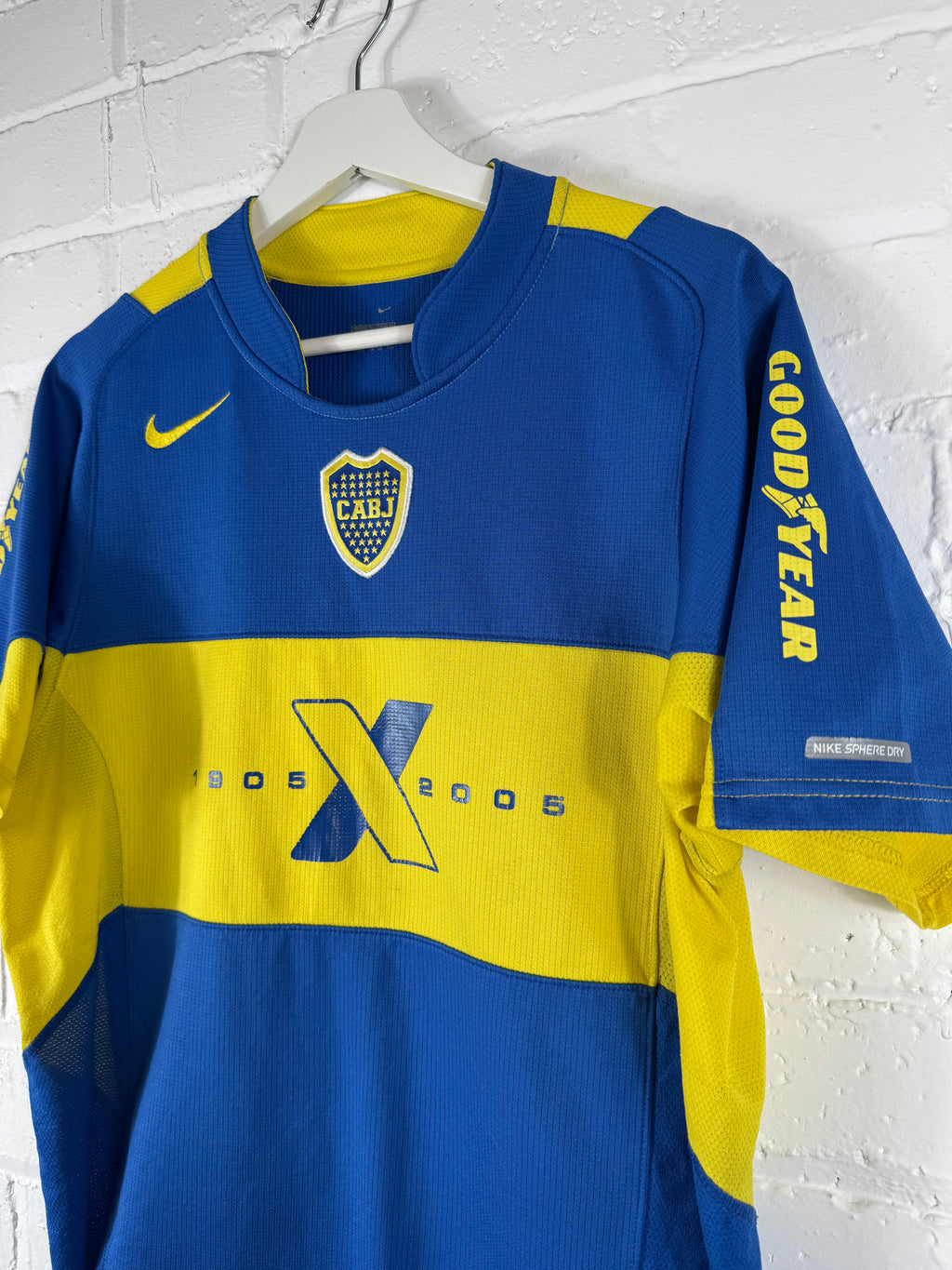 2005 / 06 Boca Juniors Home Nike Medium Football Shirt